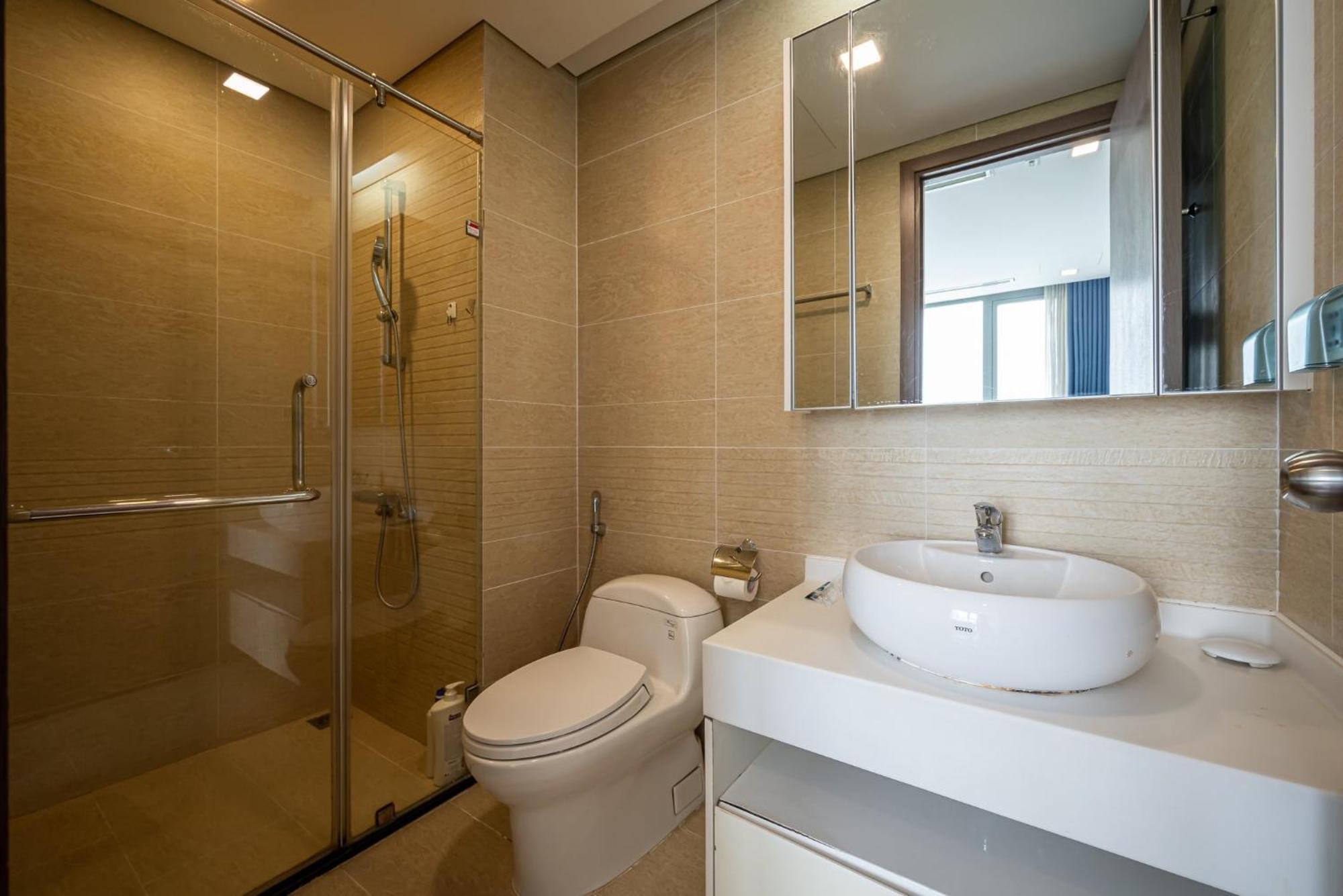 Liam Service - Vinhome Central Park Appartement