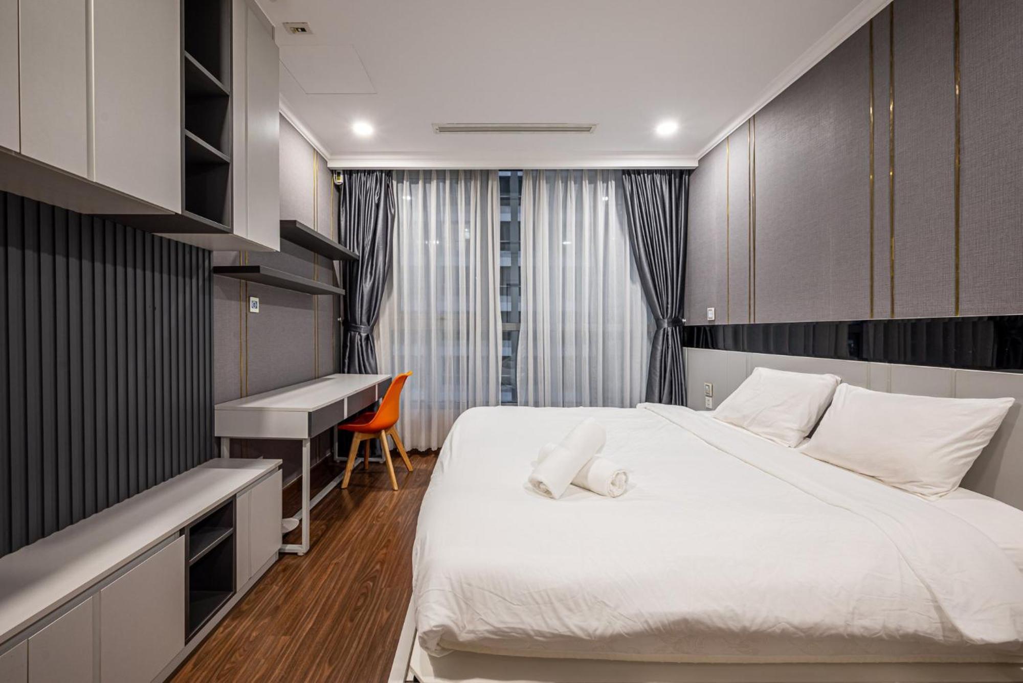Liam Service - Vinhome Central Park Appartement *